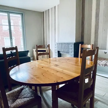 80m2 A Deux Pas Du Beffroi Apartamento Arras